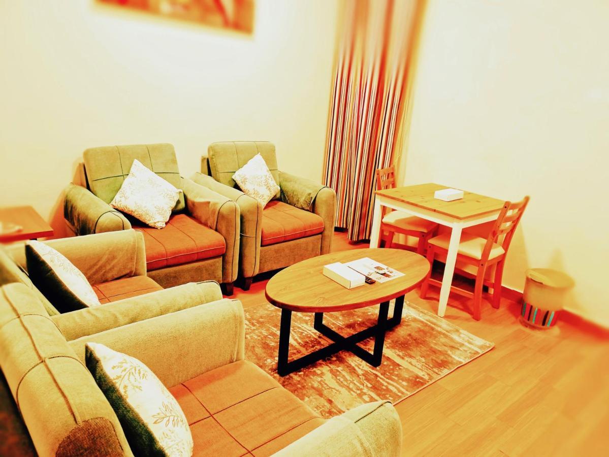 Aparthotel Taraf Yanbu 2 Esterno foto