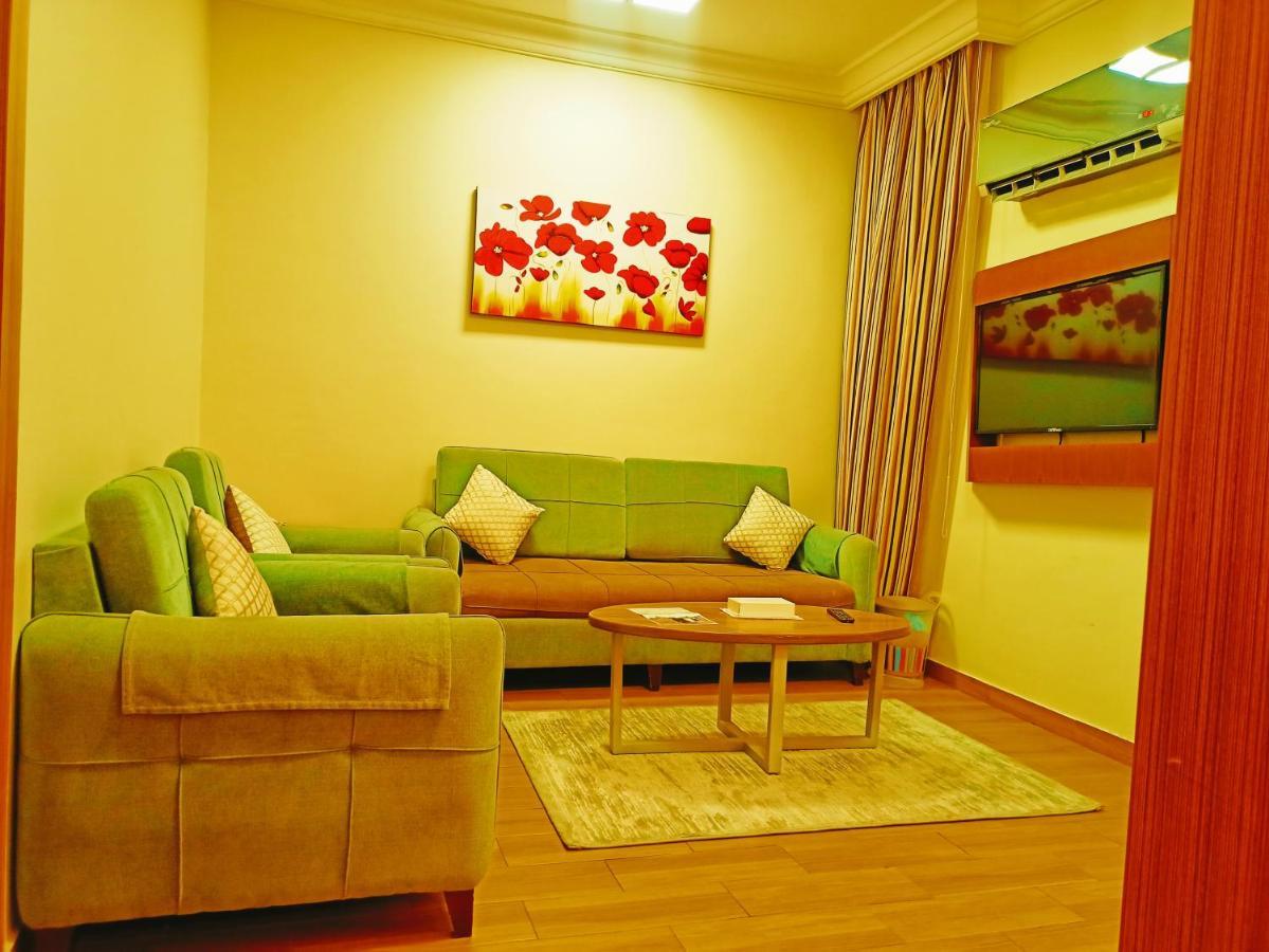 Aparthotel Taraf Yanbu 2 Esterno foto